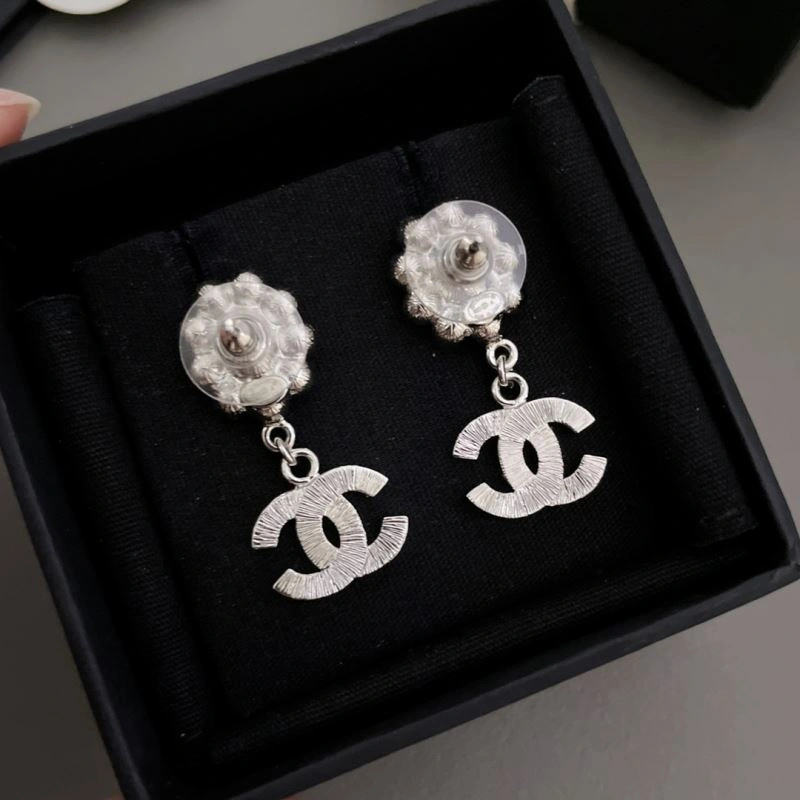 Chanel Earrings StreetReady 228018