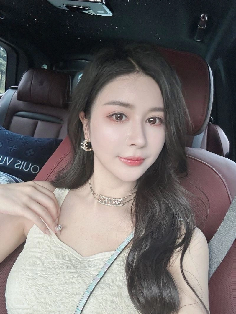 Durable Chanel Earrings 228012