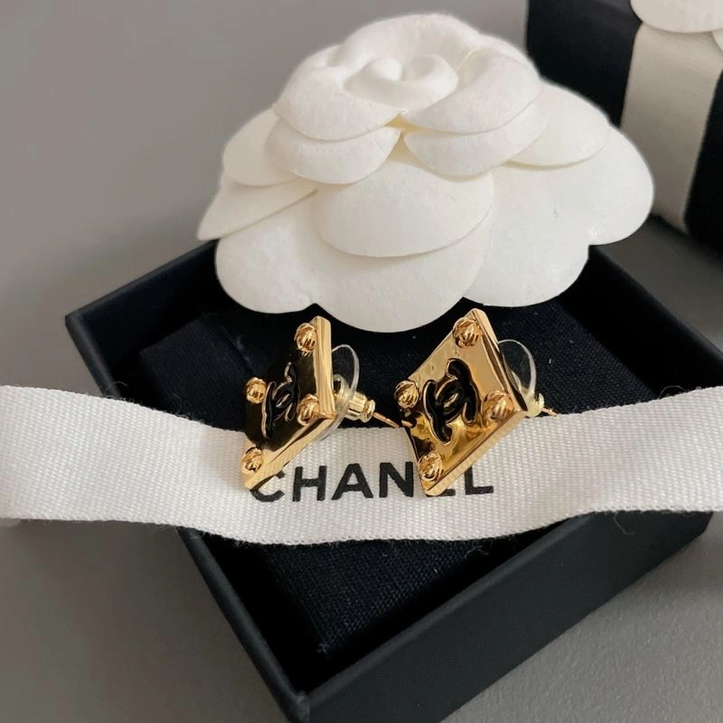 Chanel Earrings Neat 228039
