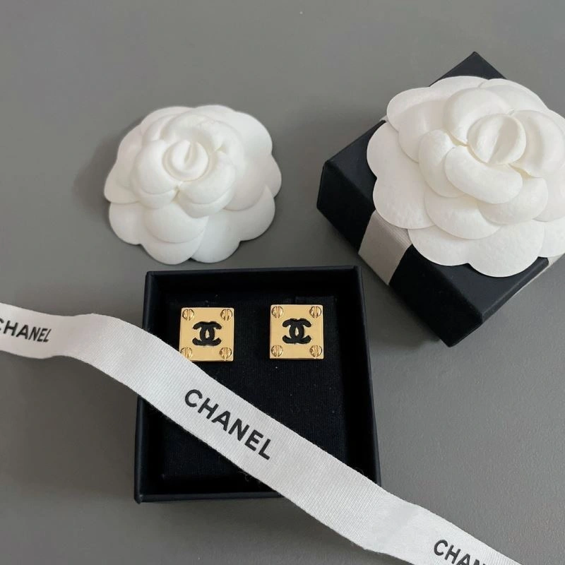 Chanel Earrings Neat 228039