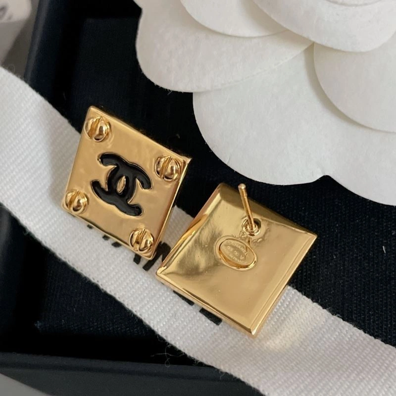 Chanel Earrings Neat 228039