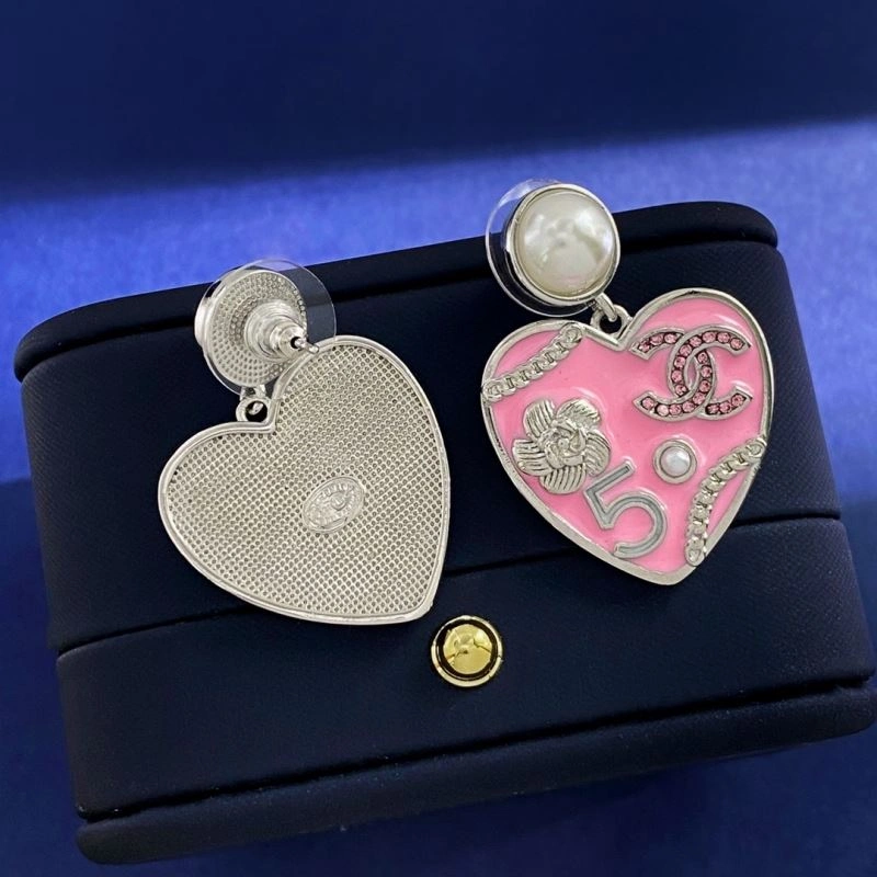 Comfortable Chanel Earrings 228002