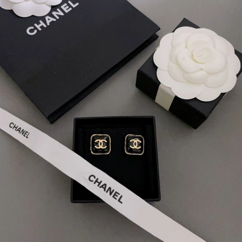 Chanel Earrings Packable 227991