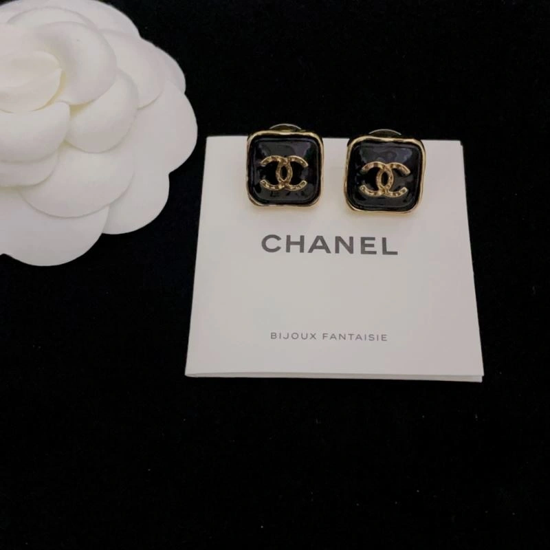 Chanel Earrings Packable 227991