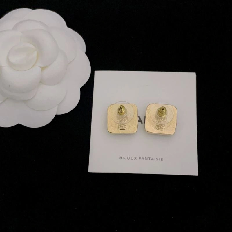 Chanel Earrings Packable 227991