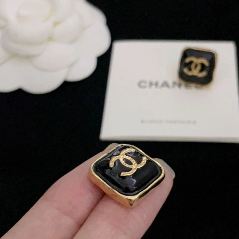 Chanel Earrings Packable 227991