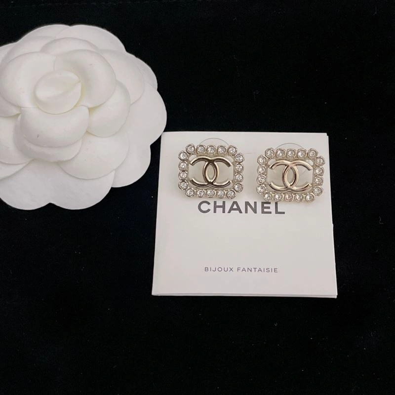 Chanel Earrings Stretchable 228026