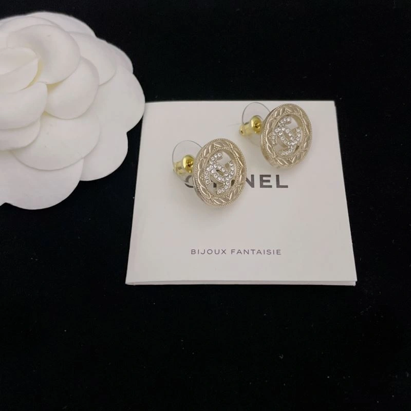 Comfortable Chanel Earrings 227994