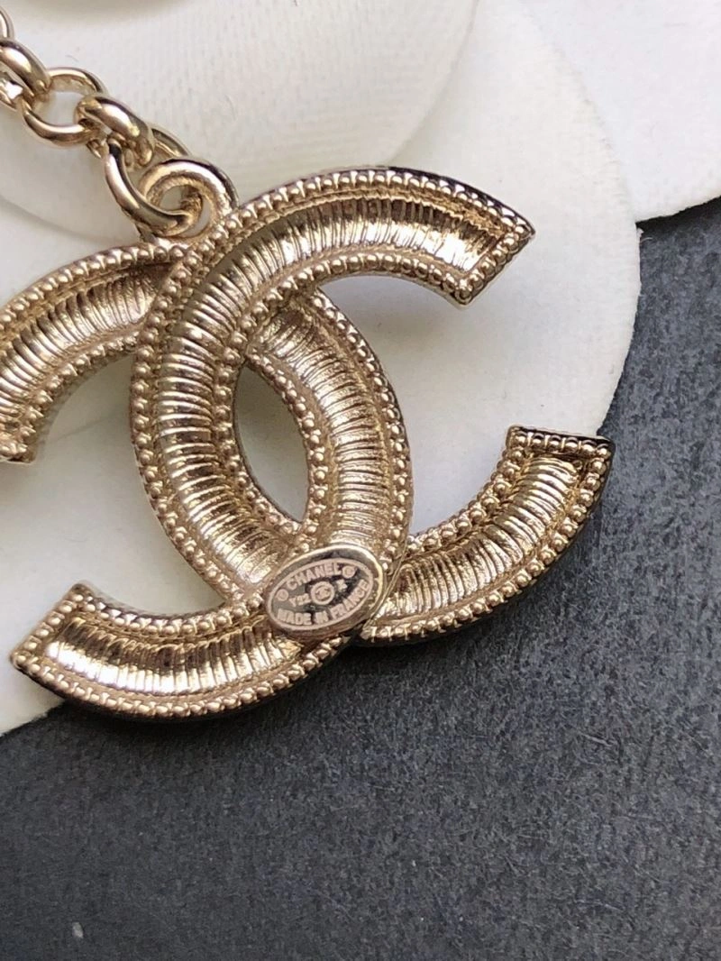 Chanel Earrings EyeCatching 228019