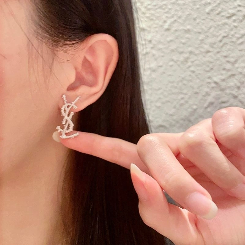 Practical Chanel Earrings 228059