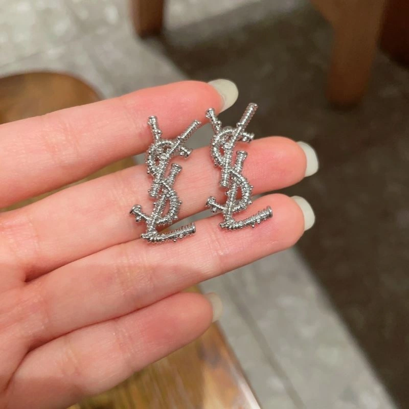 Practical Chanel Earrings 228059