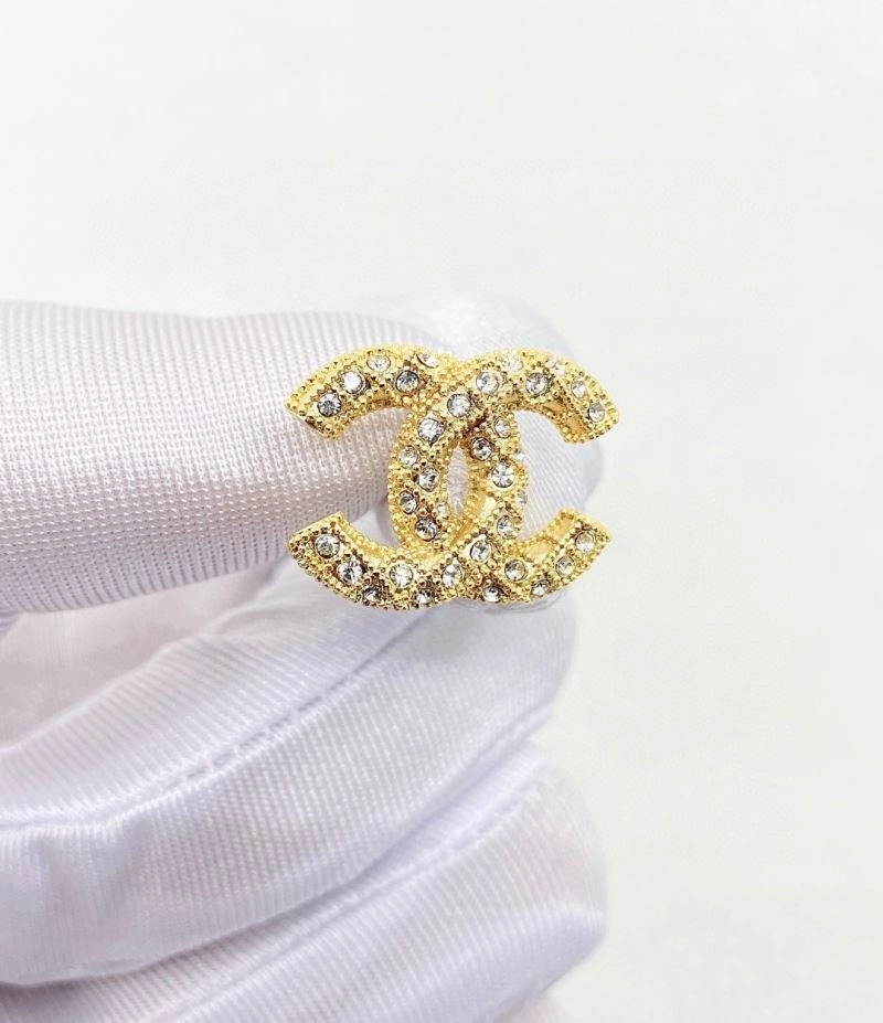 Versatile Chanel Earrings 228014