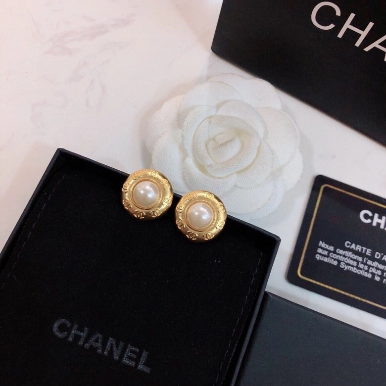 Chanel Earrings SmoothTexture 227993