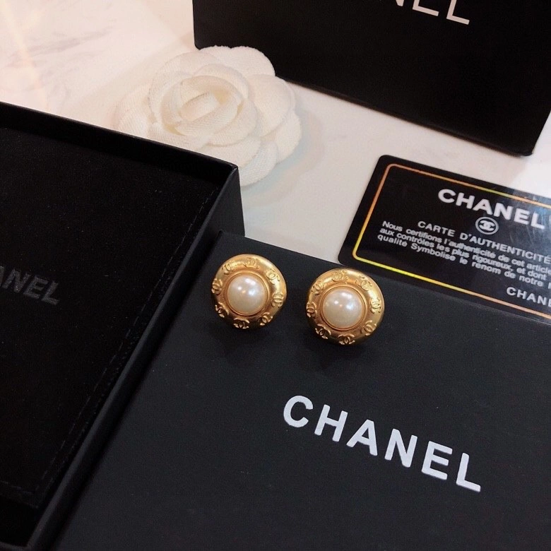 Chanel Earrings SmoothTexture 227993