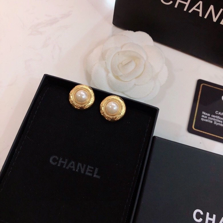 Chanel Earrings SmoothTexture 227993