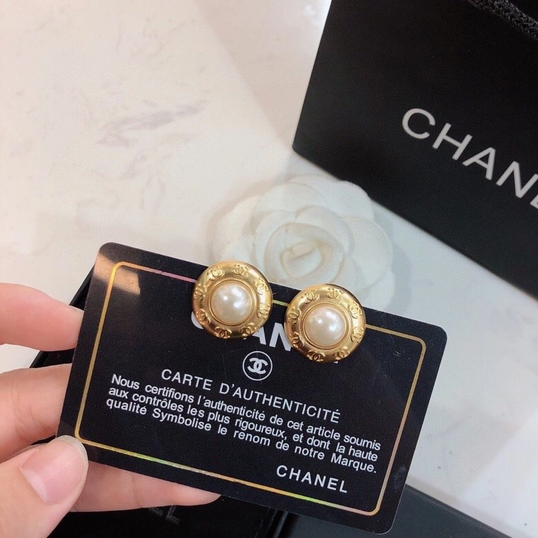 Chanel Earrings SmoothTexture 227993