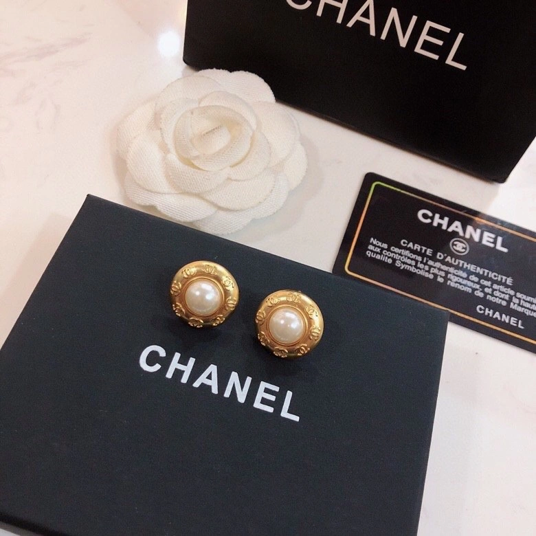 Chanel Earrings SmoothTexture 227993