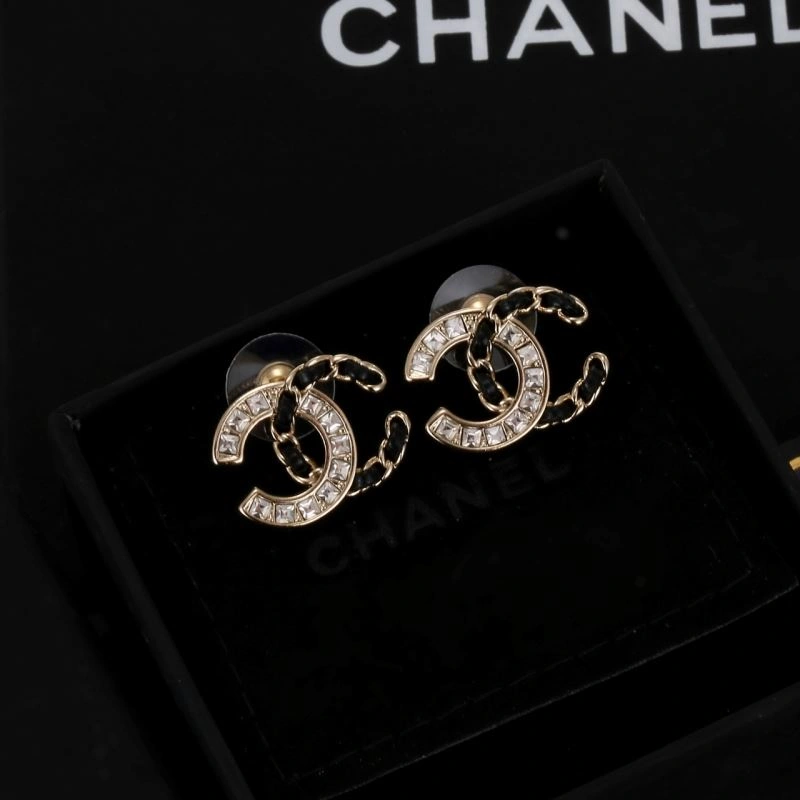Chanel Earrings Sleek 228029