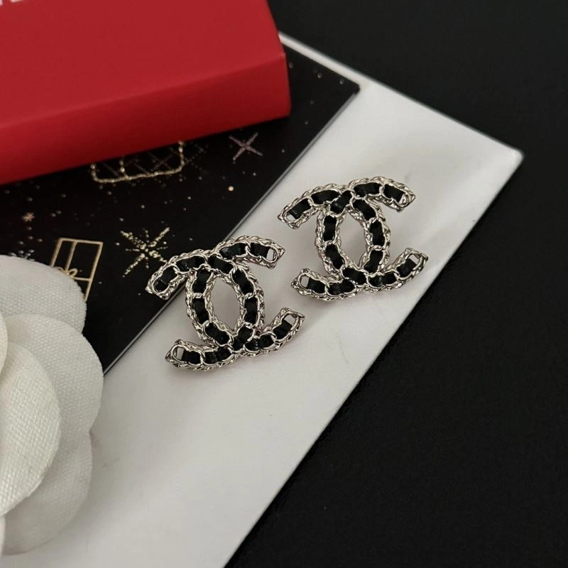 Chanel Earrings Affordable 227936