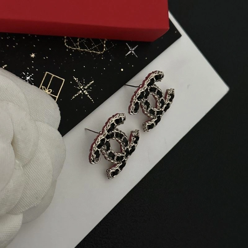 Chanel Earrings Affordable 227936