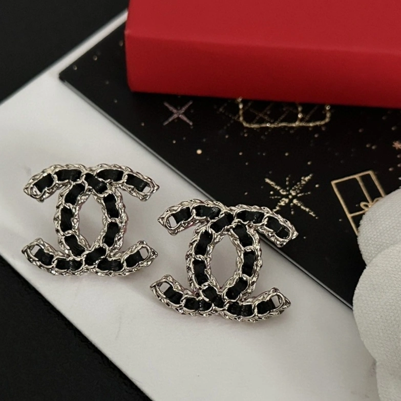 Chanel Earrings Affordable 227936