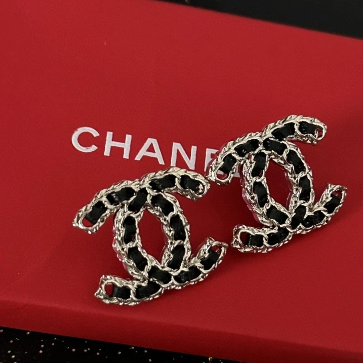 Chanel Earrings Affordable 227936