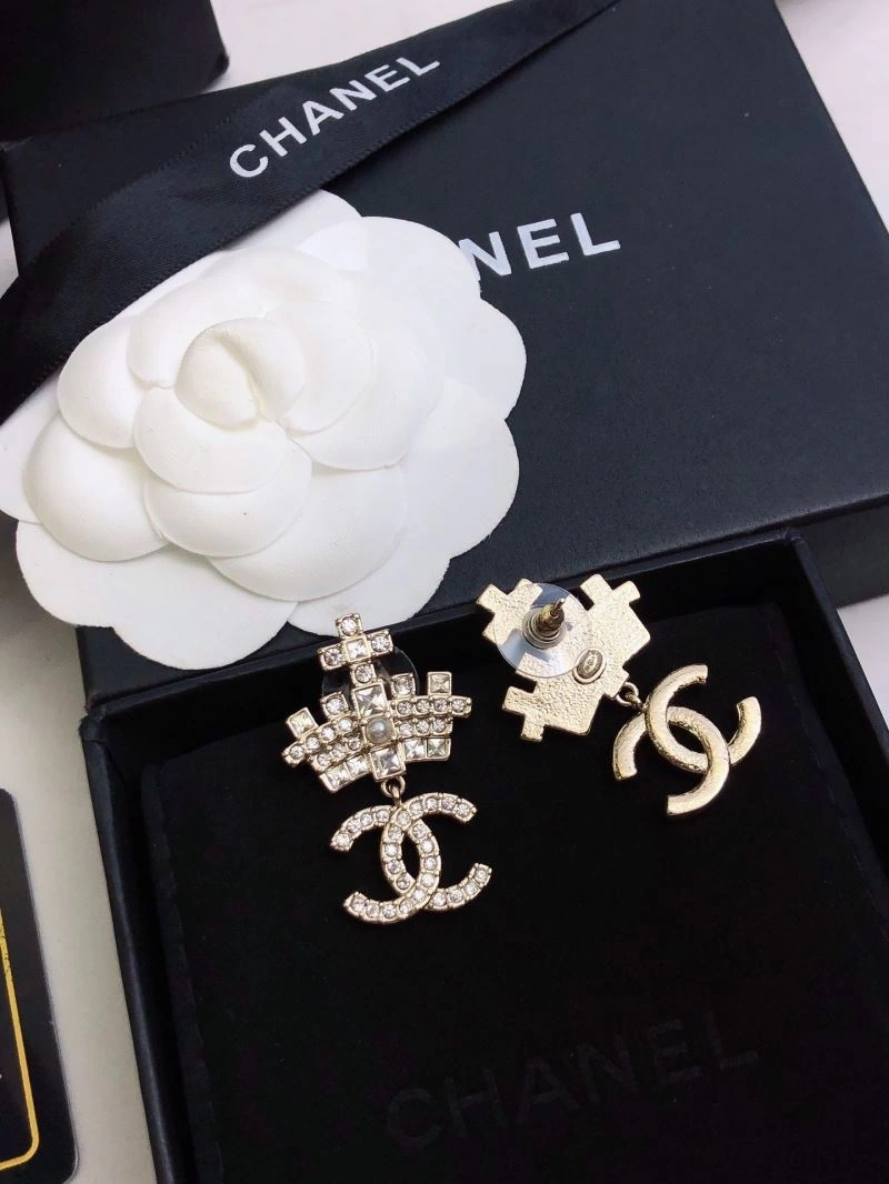 Chanel Earrings Flexible 227925