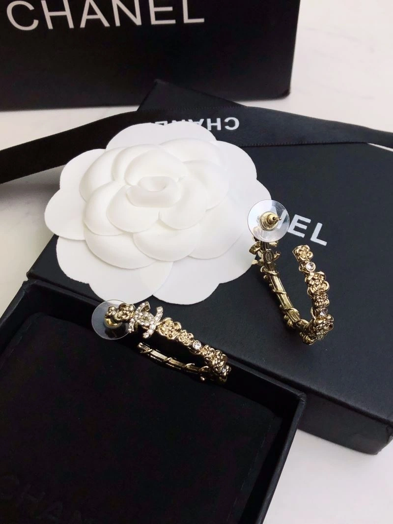 Youthful Chanel Earrings 228000