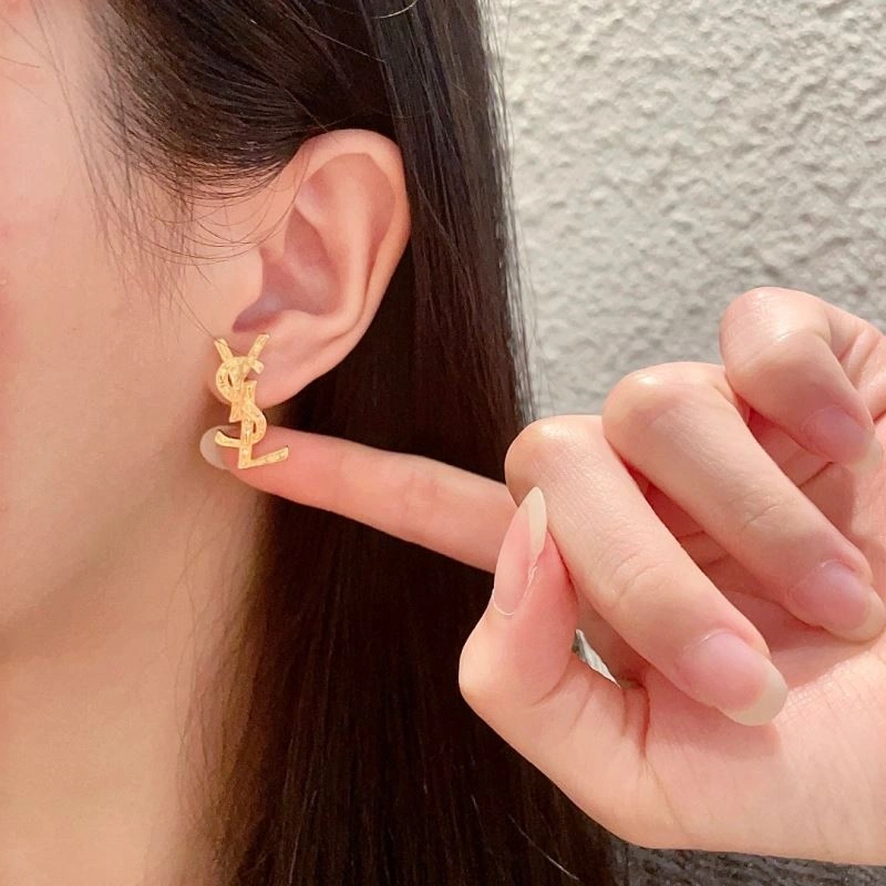 Sustainable Chanel Earrings 227926