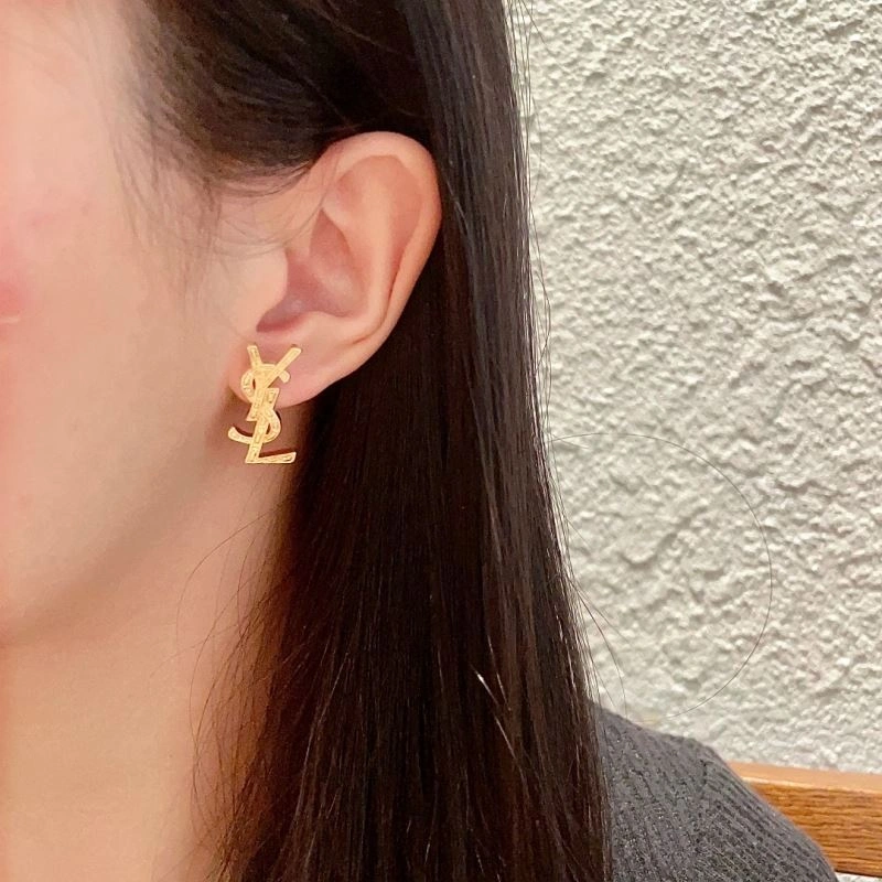 Sustainable Chanel Earrings 227926