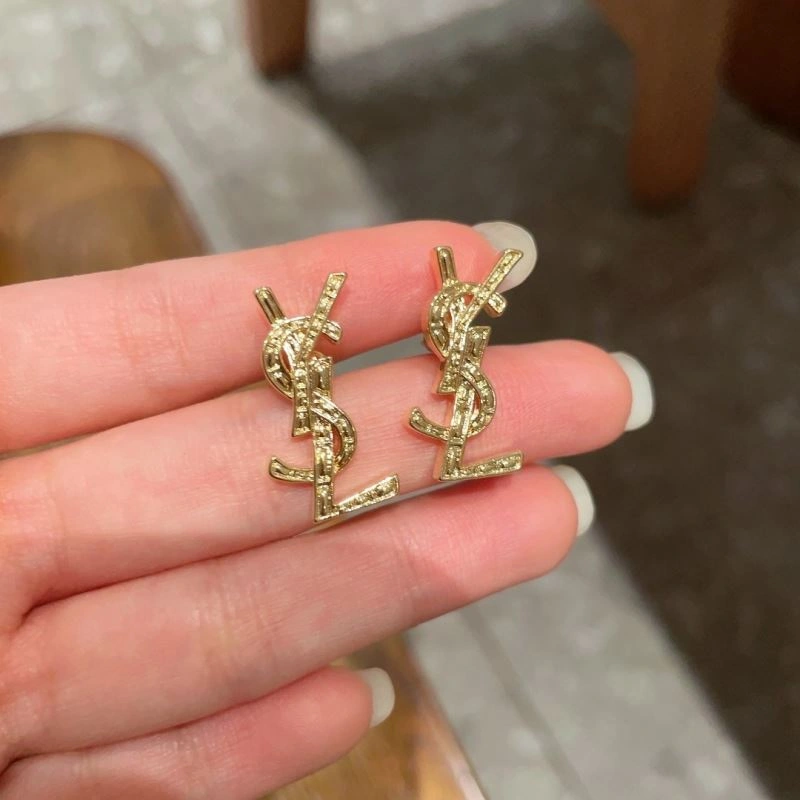 Sustainable Chanel Earrings 227926