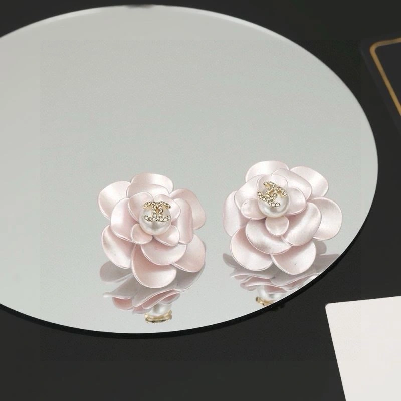 Chanel Earrings Lightweight 227907
