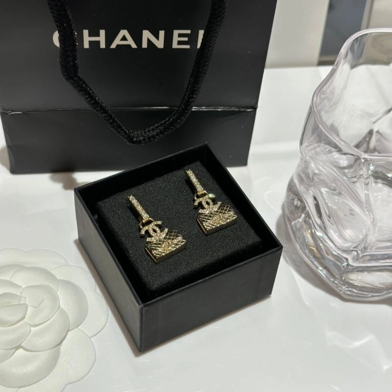 Chanel Earrings Compact 227932