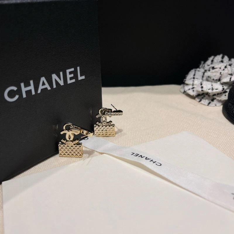 Chanel Earrings Compact 227932