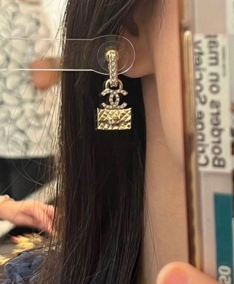Chanel Earrings Compact 227932