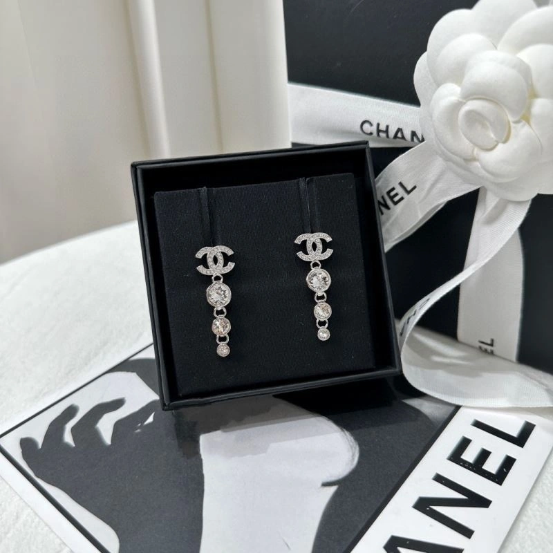 Elegant Chanel Earrings 227913