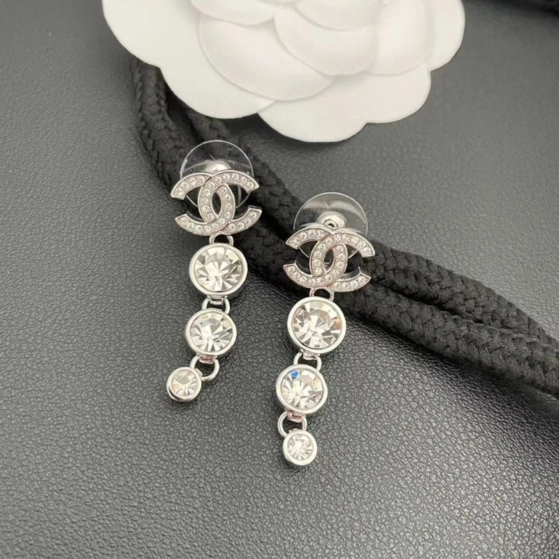 Elegant Chanel Earrings 227913