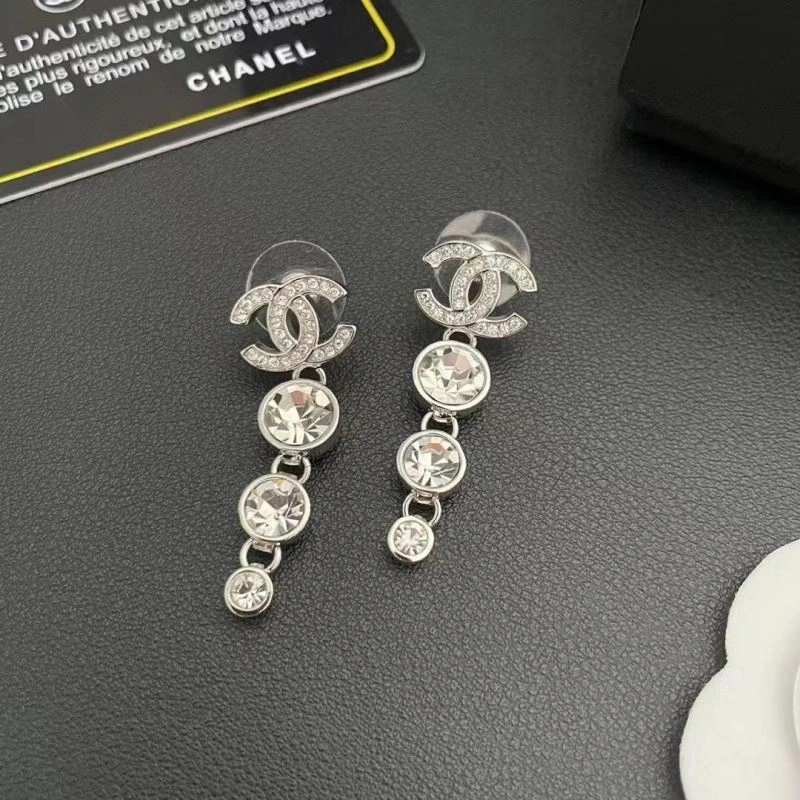 Elegant Chanel Earrings 227913