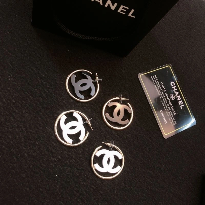 Chanel Earrings Packable 227888