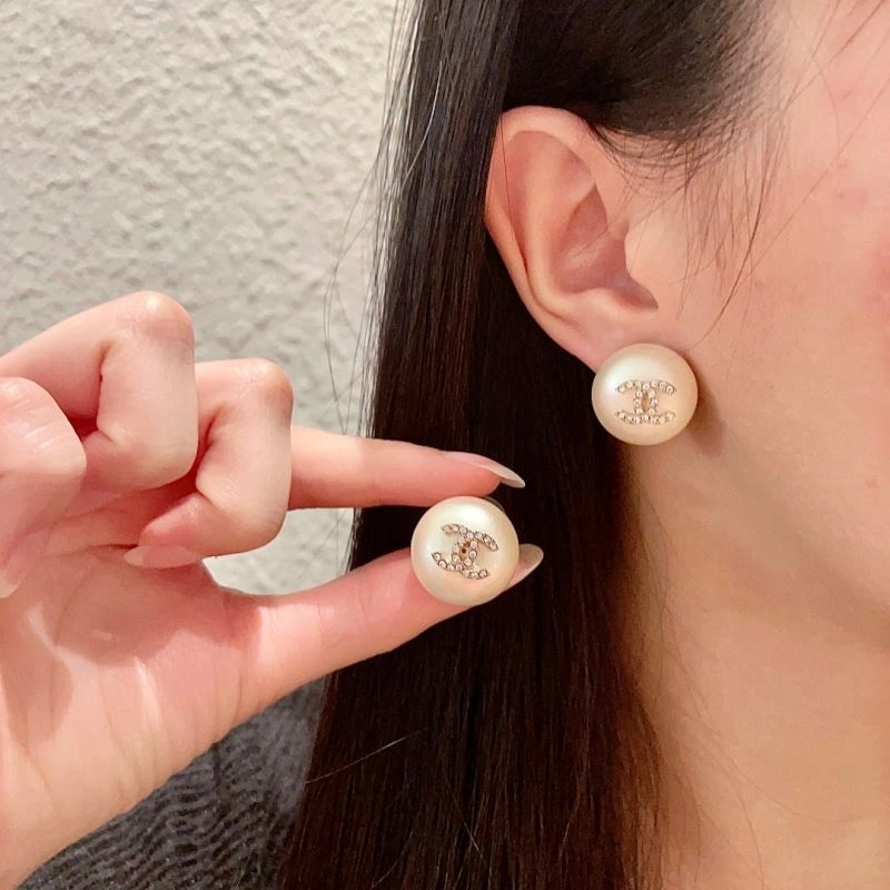 Chanel Earrings Minimalist 227893