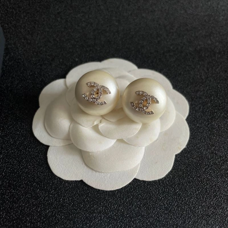 Chanel Earrings Minimalist 227893