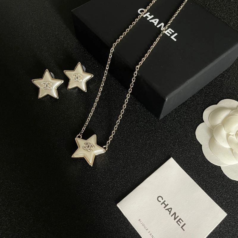 Chanel Earrings UrbanChic 227911