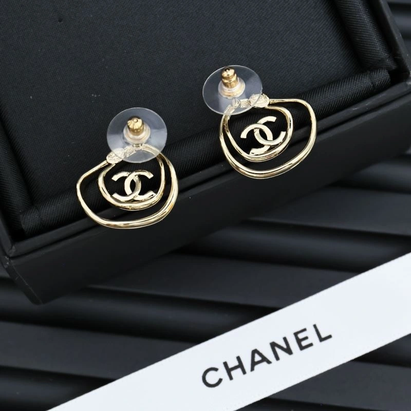 Chanel Earrings Compact 227880