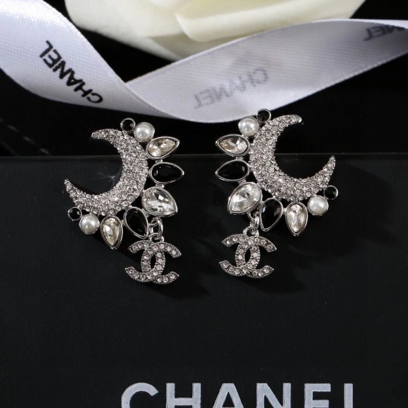 Refined Chanel Earrings 227855