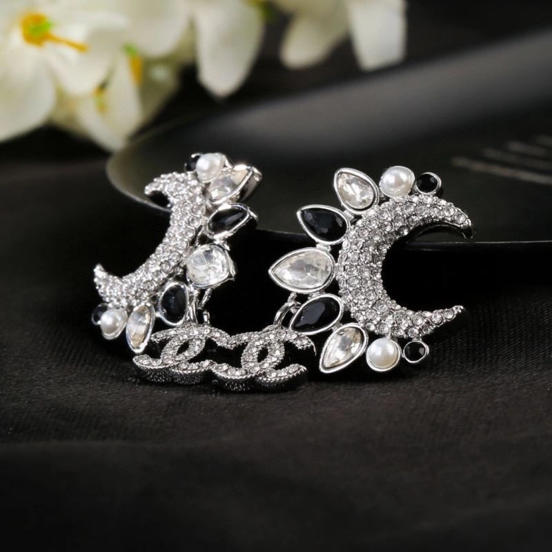 Refined Chanel Earrings 227855