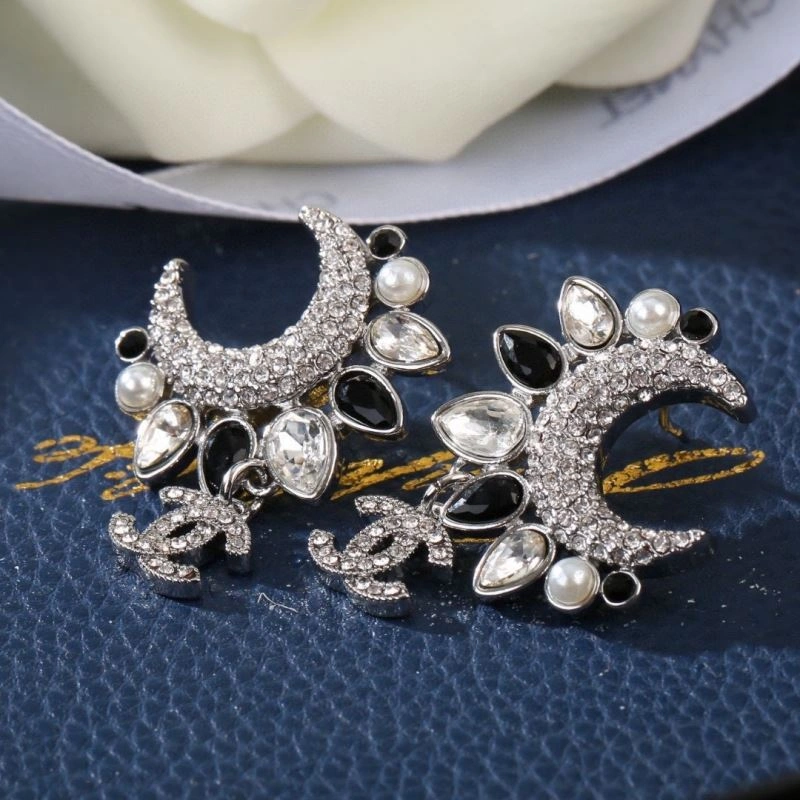 Refined Chanel Earrings 227855