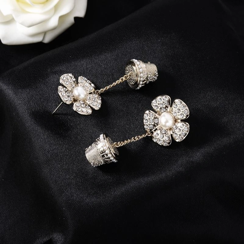 Chanel Earrings FreshLook 227853