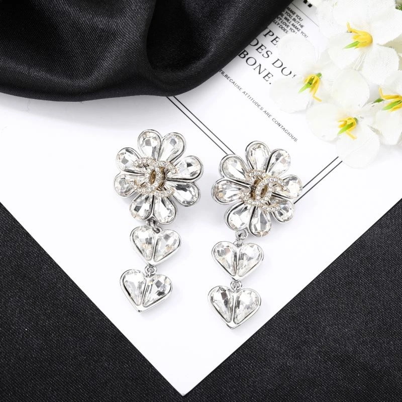 Chanel Earrings Comfortable 227881
