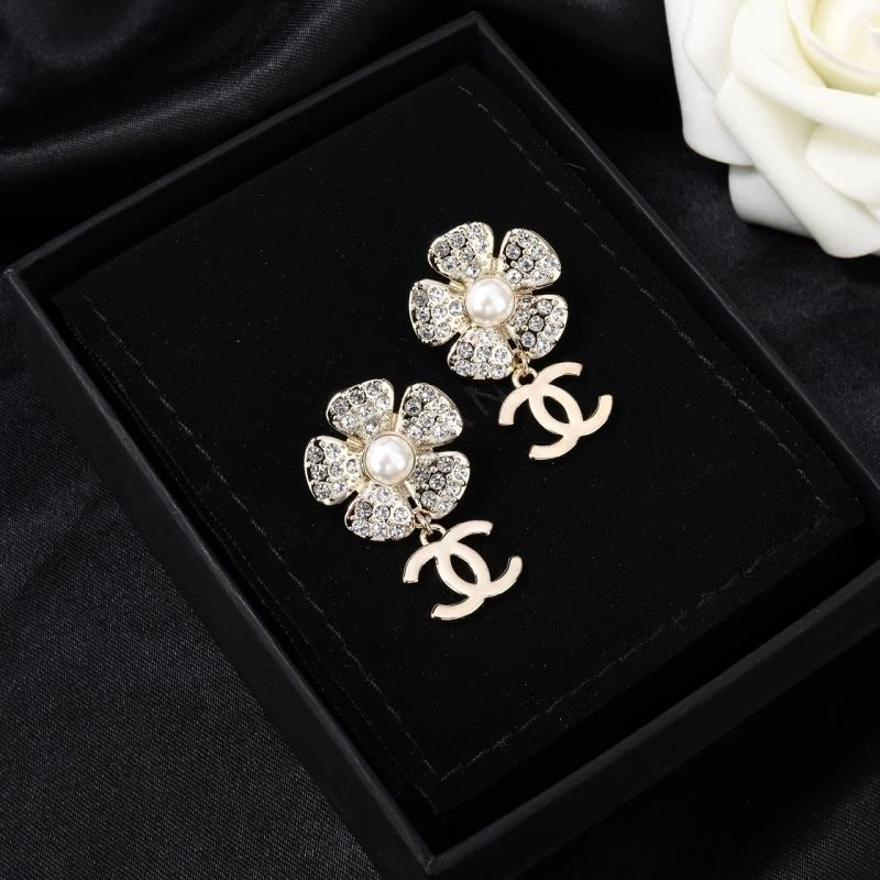 Chanel Earrings Durable 227835