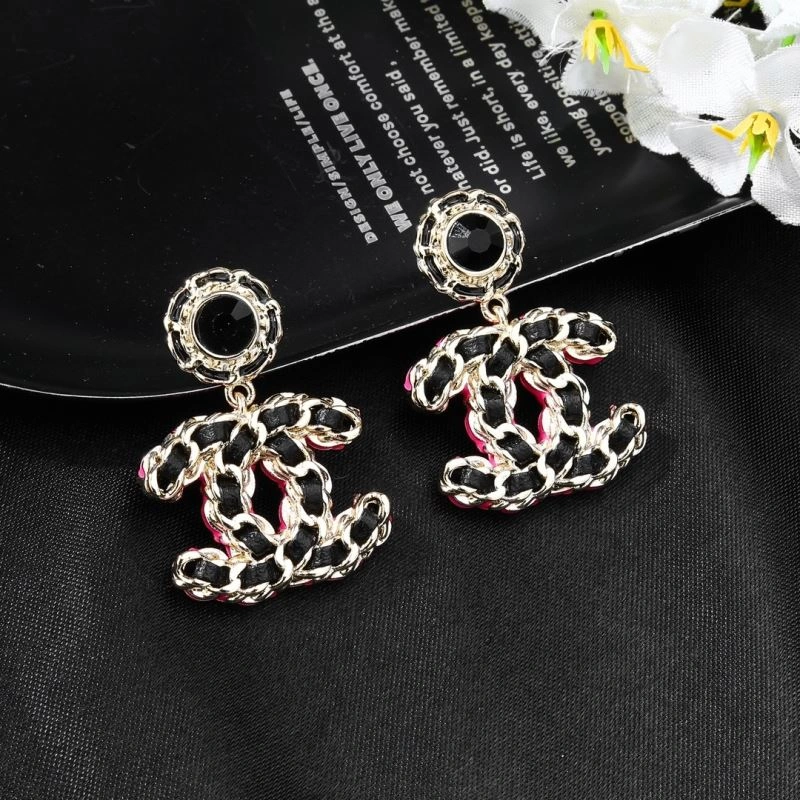 Elegant Chanel Earrings 227839
